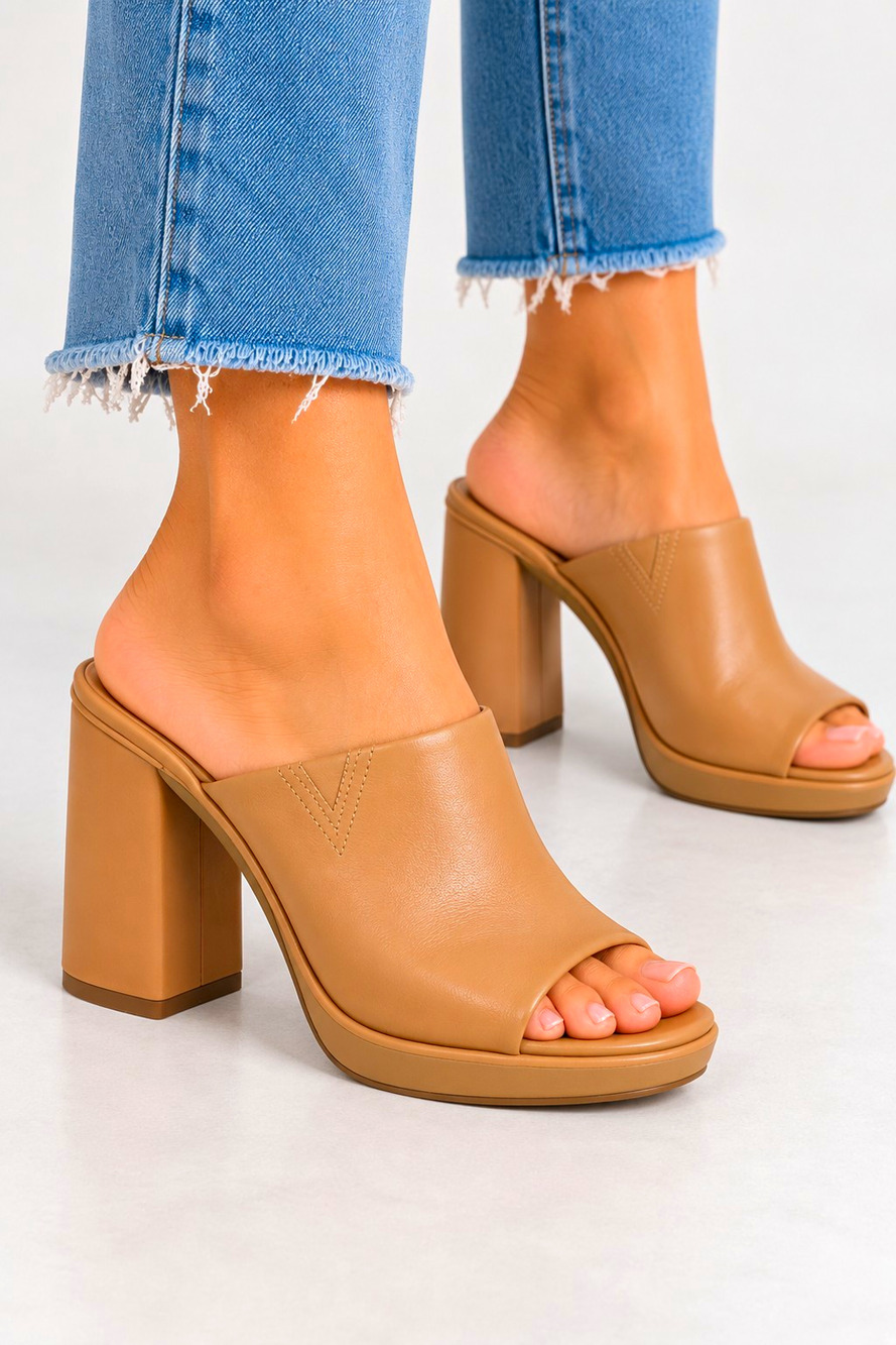 Dolce Vita Perla Women’s Caramel Leather Mule Block Heel Sandals 9.5 NIB